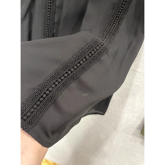 a.n.a A New Approach Size L Top - Picture 4 of 5